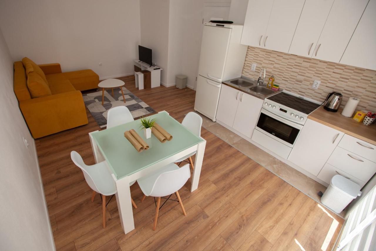 Apartmani Grubac Требине Екстериор снимка