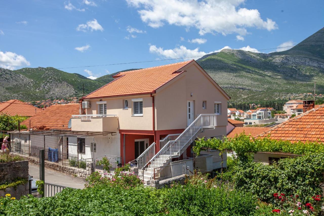 Apartmani Grubac Требине Екстериор снимка