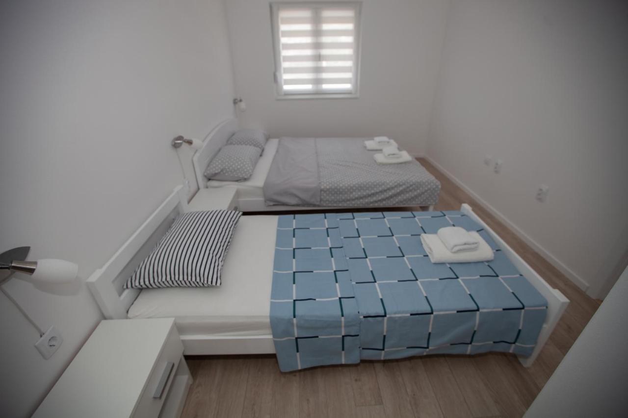 Apartmani Grubac Требине Екстериор снимка