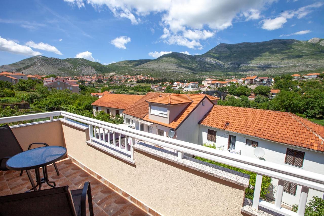 Apartmani Grubac Требине Екстериор снимка