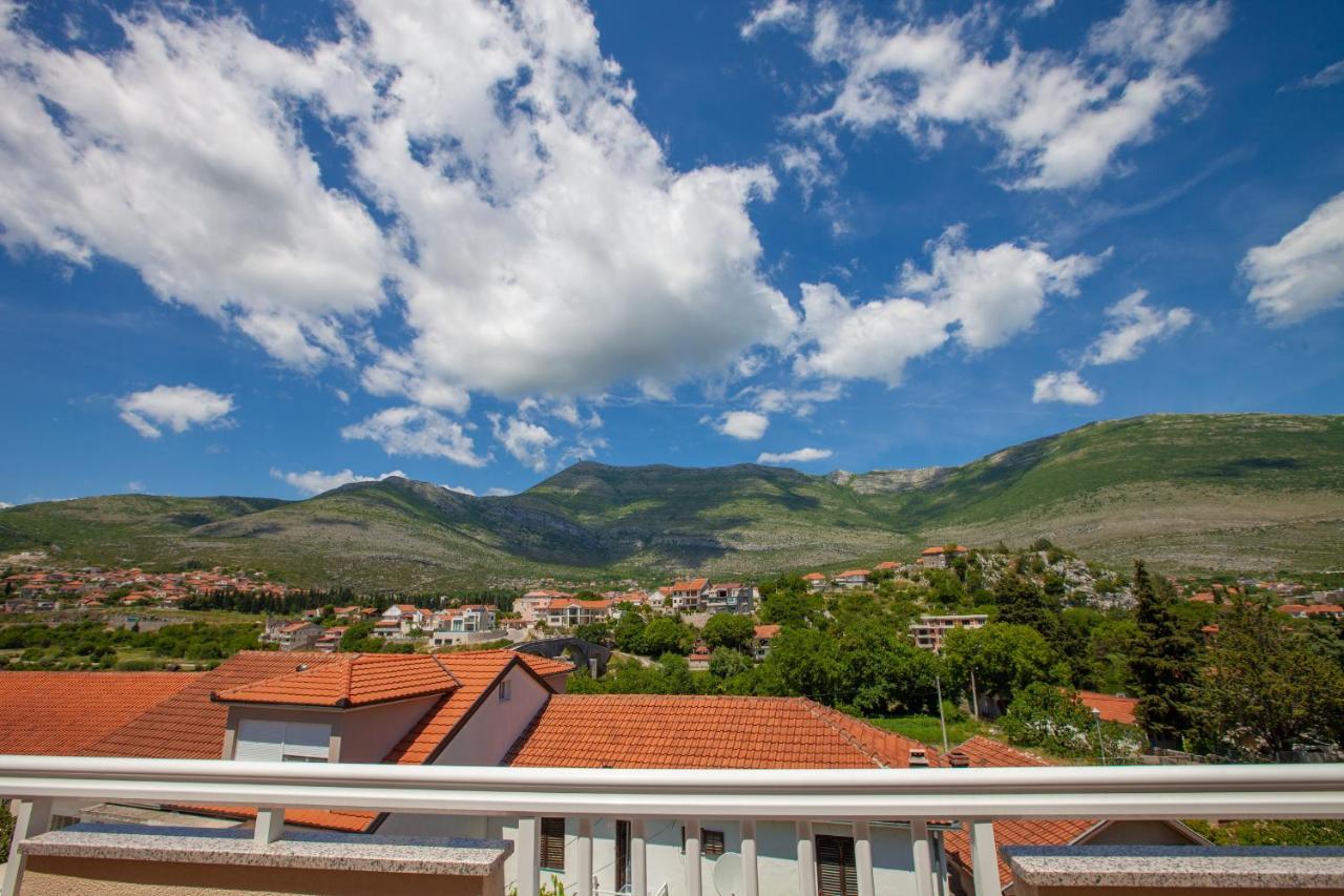Apartmani Grubac Требине Екстериор снимка